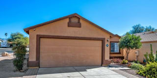 8080 North Tackroom Lane 8080 North Tackroom Lane Photo Gallery 1