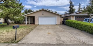 1632 Klamath River Drive 1632 Klamath River Drive Photo Gallery 1
