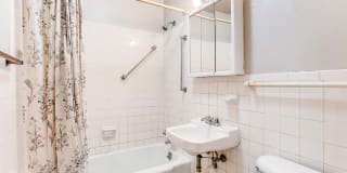 2421 Pillsbury Ave South 2421 Pillsbury Ave South Photo Gallery 1