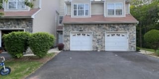 1102 Oakcroft Ln 1102 Oakcroft Ln Photo Gallery 1