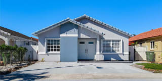 6952 W 25th Ct 6952 W 25th Ct Photo Gallery 1