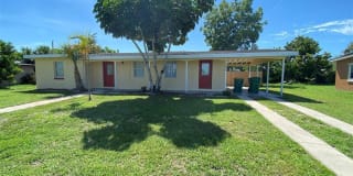 22017 BEVERLY AVENUE 22017 BEVERLY AVENUE Photo Gallery 1