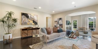 920 W 47th Ct 920 W 47th Ct Photo Gallery 1