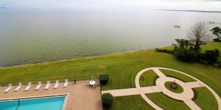 615 Bayshore Dr 615 Bayshore Dr Photo Gallery 1