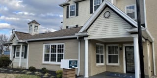 AVIA North Shore AVIA North Shore Photo Gallery 1