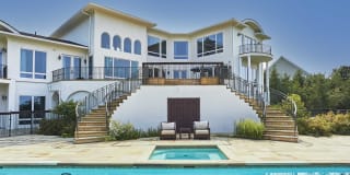 15 NICHRIS LN 15 NICHRIS LN Photo Gallery 1
