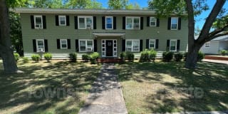 1810-4 Ft. Bragg Rd. 1810-4 Ft. Bragg Rd. Photo Gallery 1
