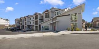 The Tides at Willow Pointe The Tides at Willow Pointe Photo Gallery 1