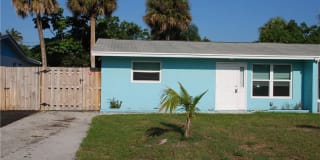 406 SE Robalo Ct 406 SE Robalo Ct Photo Gallery 1