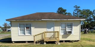 485 Old Hwy 90 W #33 485 Old Hwy 90 W #33 Photo Gallery 1