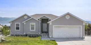 4016 S Sunrise Dr 4016 S Sunrise Dr Photo Gallery 1