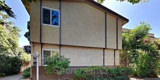 2526 G St 2526 G St Photo Gallery 1