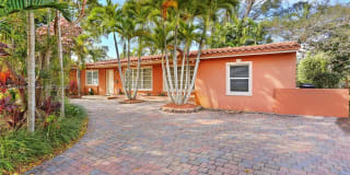 6200 SW 63rd Ave 6200 SW 63rd Ave Photo Gallery 1