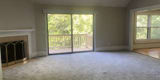 15550 26th Ave N Apt D 15550 26th Ave N Apt D Photo Gallery 1