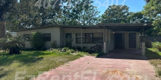122 E Lauren Ct Seminole 122 E Lauren Ct Seminole Photo Gallery 1