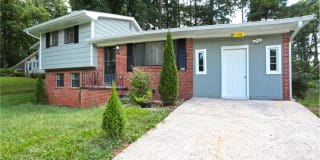 1058 Forest Valley Dr SE 1058 Forest Valley Dr SE Photo Gallery 1