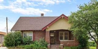 811 S 50 Avenue 811 S 50 Avenue Photo Gallery 1