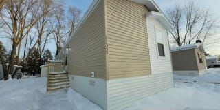 11355 - 6th PL NE 11355 - 6th PL NE Photo Gallery 1