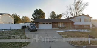 1066 East Hidden Valley Drive 1066 East Hidden Valley Drive Photo Gallery 1