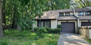 30 GOSHAWK COURT 30 GOSHAWK COURT Photo Gallery 1