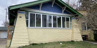 215 Laprairie St 215 Laprairie St Photo Gallery 1