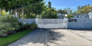 1860 Venice Park Dr 1860 Venice Park Dr Photo Gallery 1