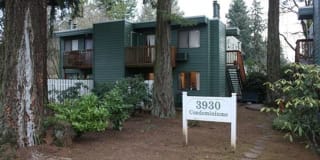 3930 Lake Grove Ave Unit 1-C 3930 Lake Grove Ave Unit 1-C Photo Gallery 1