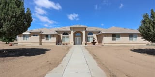 7454 Tamarisk Ave 7454 Tamarisk Ave Photo Gallery 1