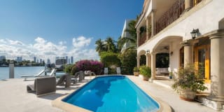 340 S Hibiscus Dr 340 S Hibiscus Dr Photo Gallery 1