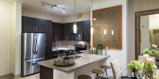 1000 Grand by Windsor 1000 Grand by Windsor Photo Gallery 1
