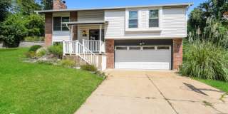 11271 Sherwood Oak Court 11271 Sherwood Oak Court Photo Gallery 1