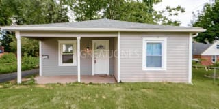 9118 Delphine Avenue 9118 Delphine Avenue Photo Gallery 1