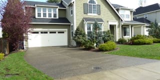 5718 NE 7th Pl 5718 NE 7th Pl Photo Gallery 1