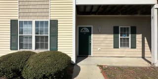 4617 McClelland Dr. H-101 4617 McClelland Dr. H-101 Photo Gallery 1