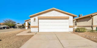 1654 West Maplewood Drive 1654 West Maplewood Drive Photo Gallery 1
