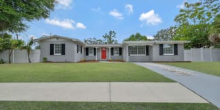 450 IRIS RD 450 IRIS RD Photo Gallery 1