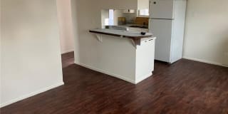 712 N Interstate 35 712 N Interstate 35 Photo Gallery 1