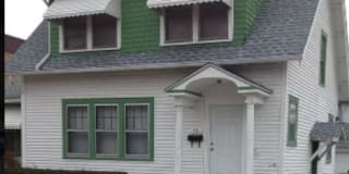 214 N Normal St 214 N Normal St Photo Gallery 1