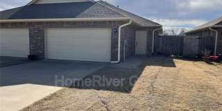 102 Ashley Dr 102 Ashley Dr Photo Gallery 1