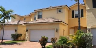 5543 NW 112 PL 5543 NW 112 PL Photo Gallery 1