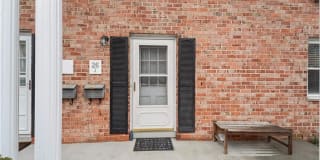 26 Weed Hill Avenue 26 Weed Hill Avenue Photo Gallery 1