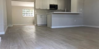 4312 SW 98th Ave 4312 SW 98th Ave Photo Gallery 1