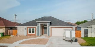 6972 HERITAGE OAKS DR. 6972 HERITAGE OAKS DR. Photo Gallery 1