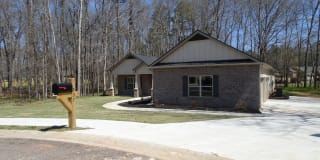 537 Forest Path 537 Forest Path Photo Gallery 1