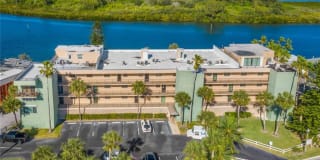 18201 GULF BOULEVARD 18201 GULF BOULEVARD Photo Gallery 1