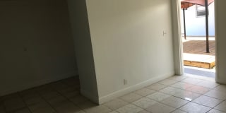 2817 Van Buren St Apt 6 2817 Van Buren St Apt 6 Photo Gallery 1