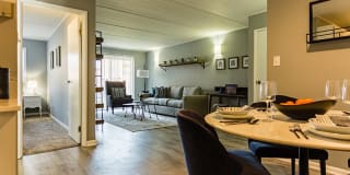 Oak Lawn Blu Apartments Oak Lawn Blu Apartments Photo Gallery 1