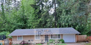 819 Oakcrest Drive SE 819 Oakcrest Drive SE Photo Gallery 1
