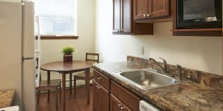 Greenway Apartments Greenway Apartments Photo Gallery 1