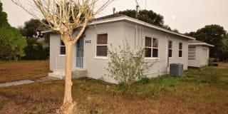 2932 Aldrich Street 2932 Aldrich Street Photo Gallery 1